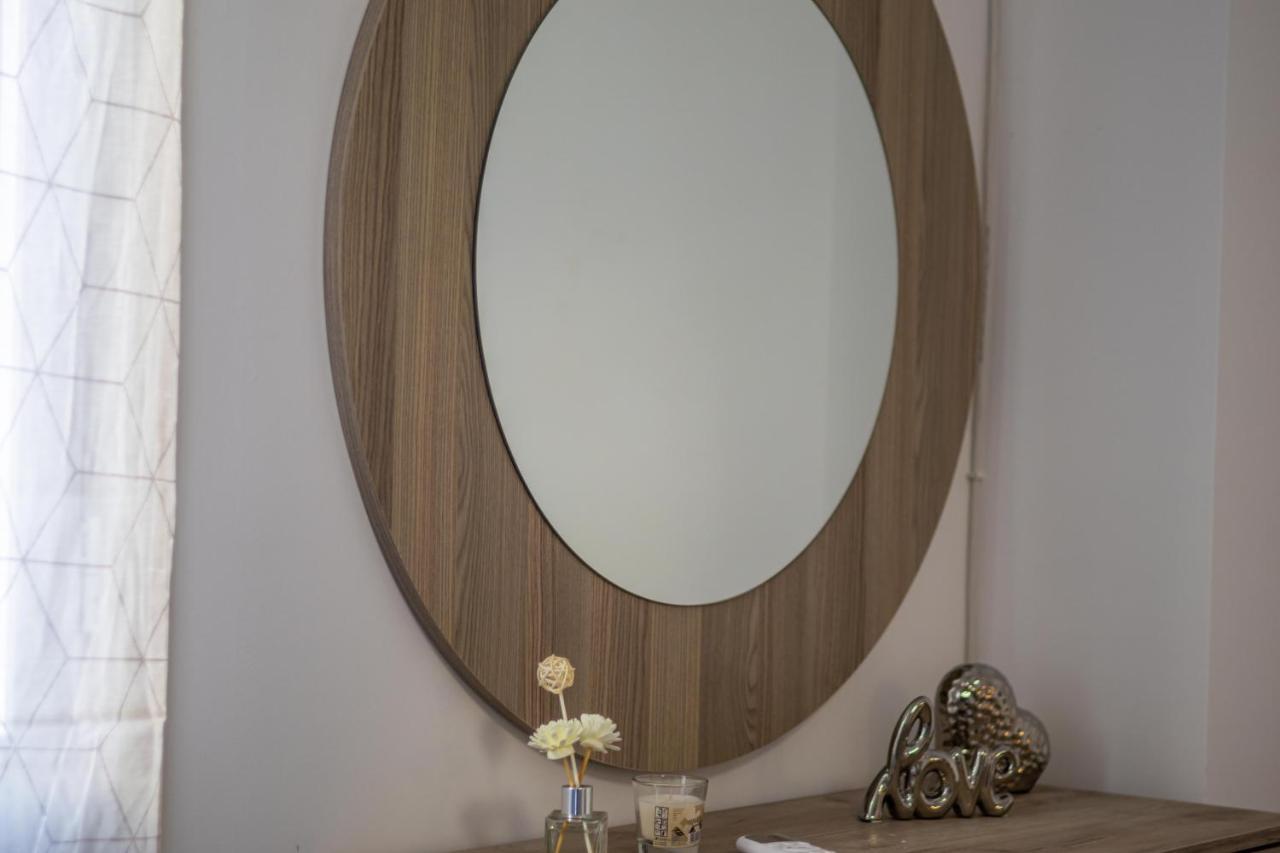 Korinthos Downtown Apartment ภายนอก รูปภาพ