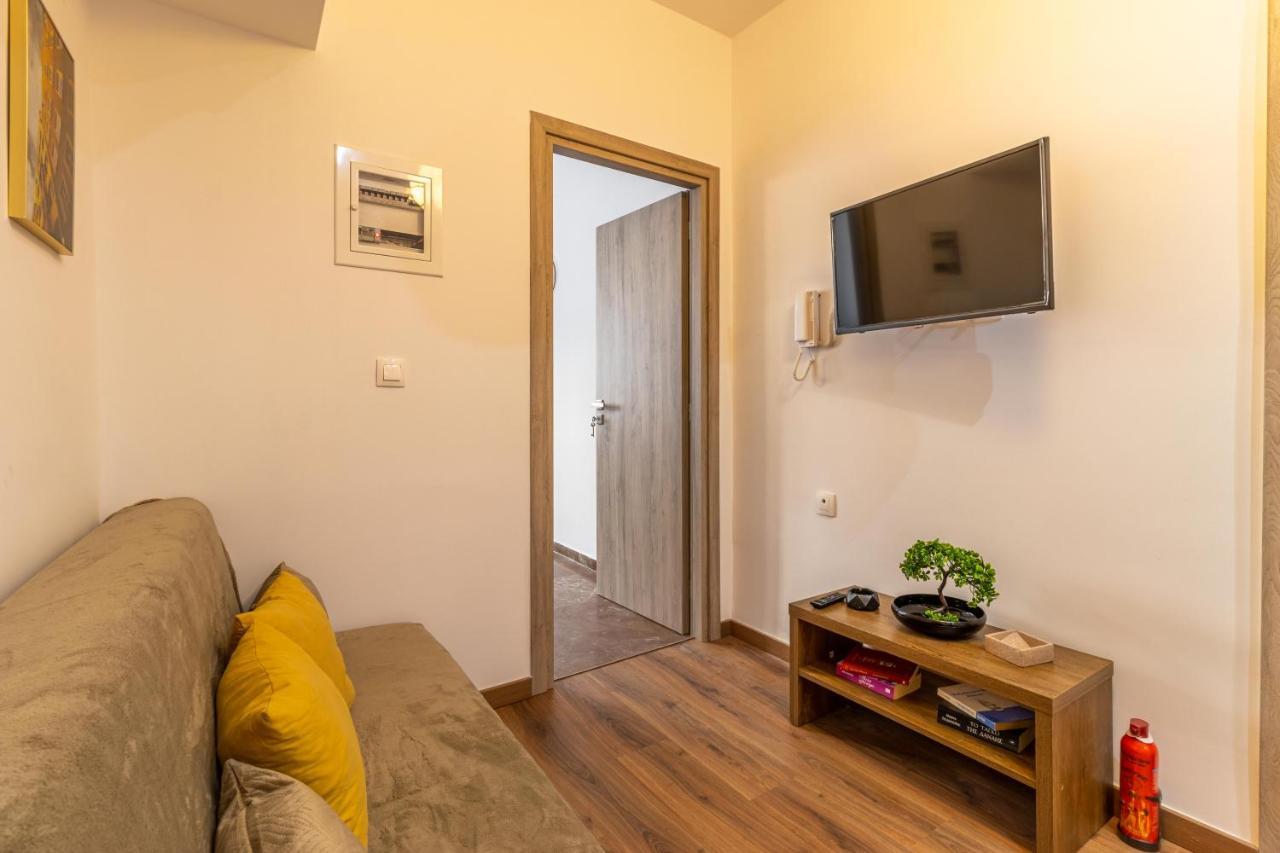Korinthos Downtown Apartment ภายนอก รูปภาพ