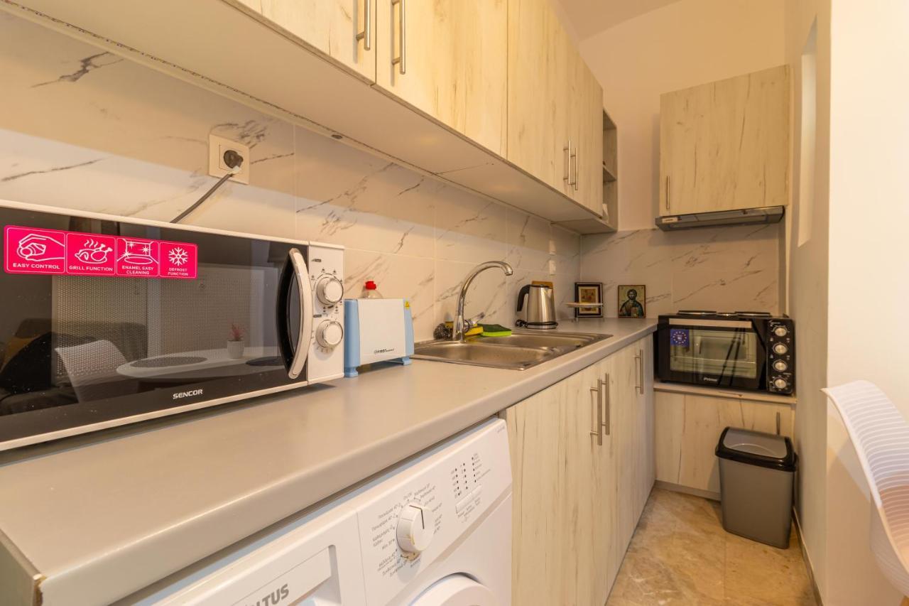 Korinthos Downtown Apartment ภายนอก รูปภาพ