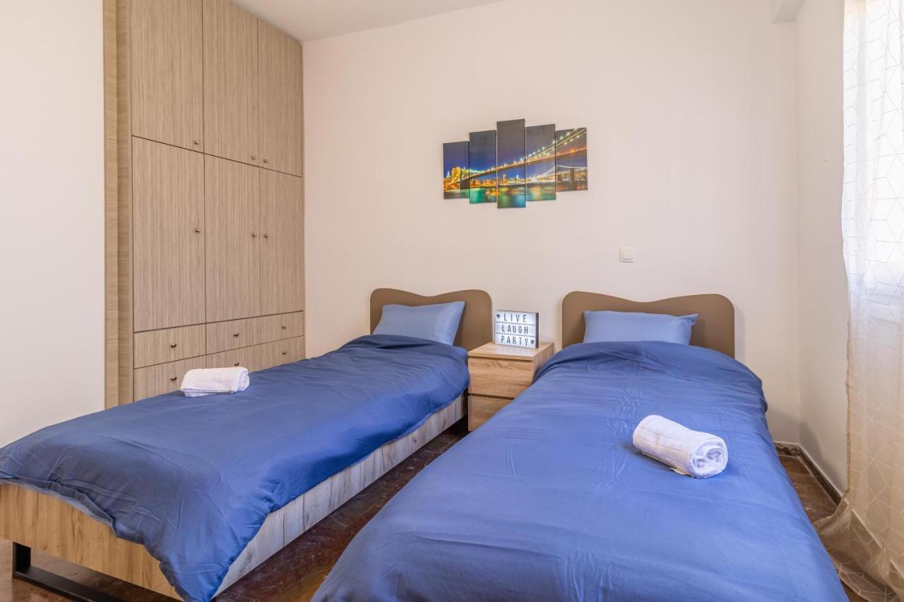 Korinthos Downtown Apartment ภายนอก รูปภาพ